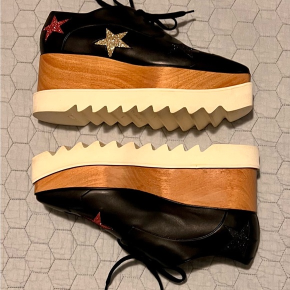 Stella McCartney Elyse Platforms. Vegan leather. Gently worn. Size 40 (10 US) - Picture 7 of 8